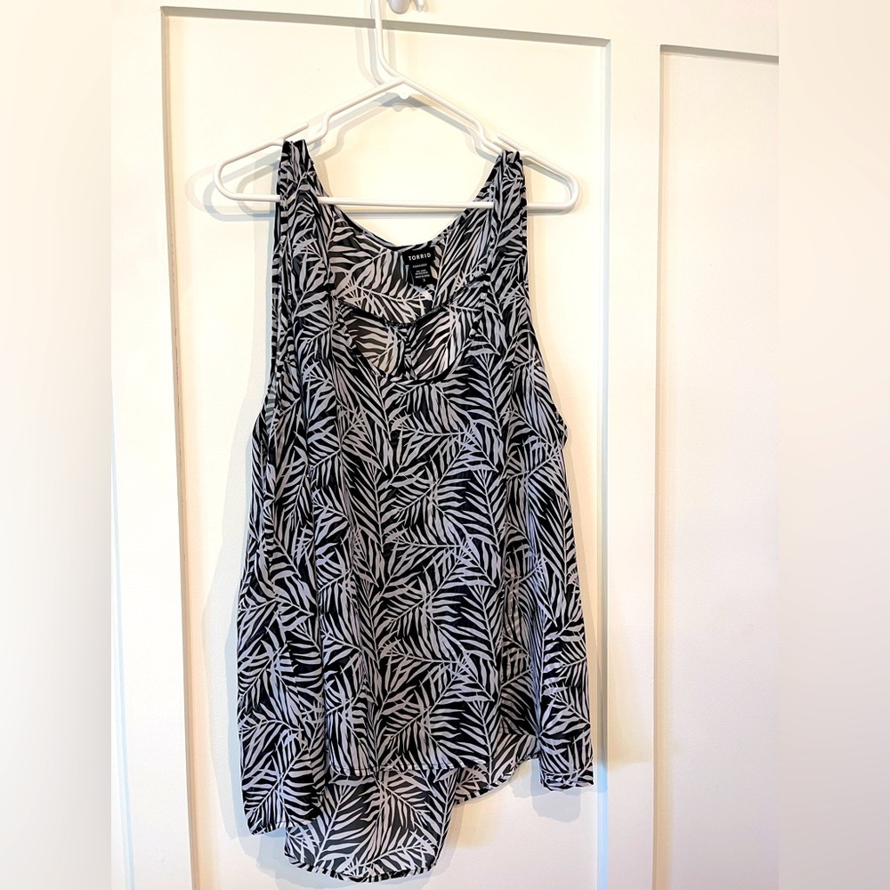 Torrid chiffon tank